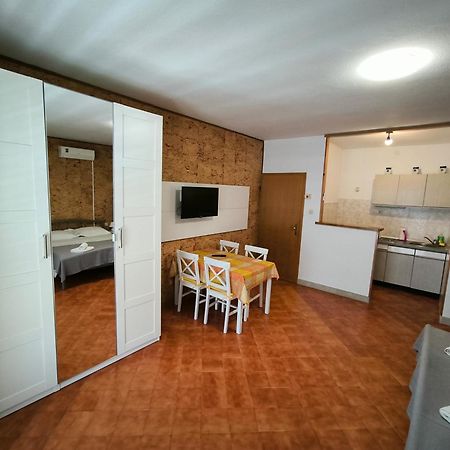 Apartments Marina Макарска Екстериор снимка