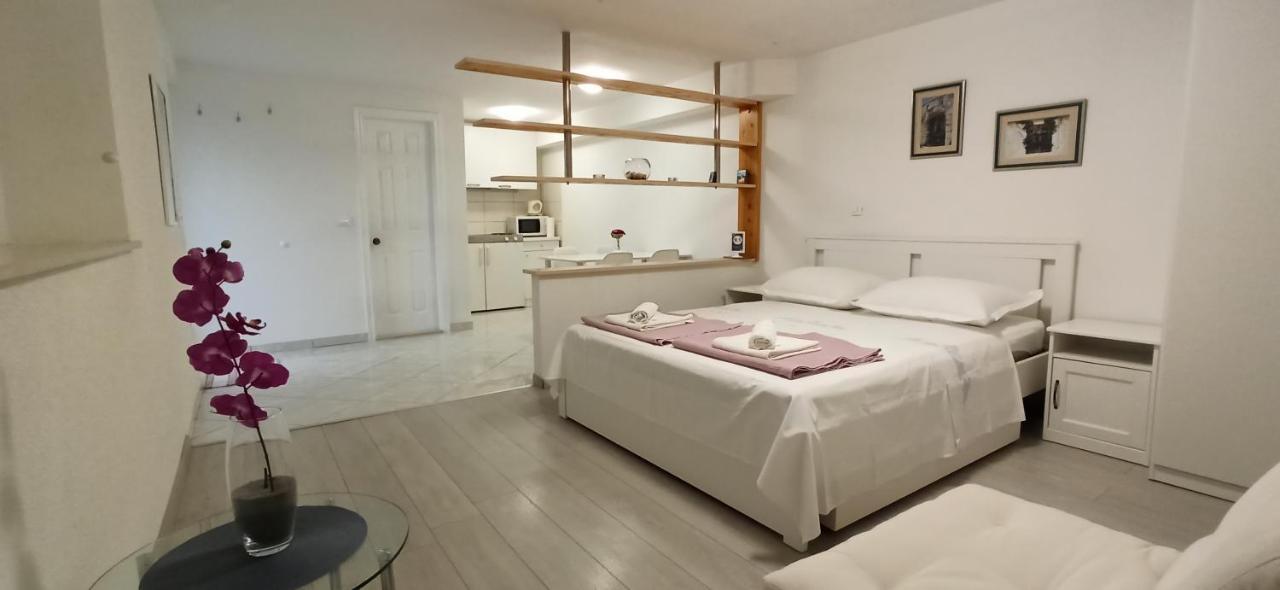 Apartments Marina Макарска Екстериор снимка